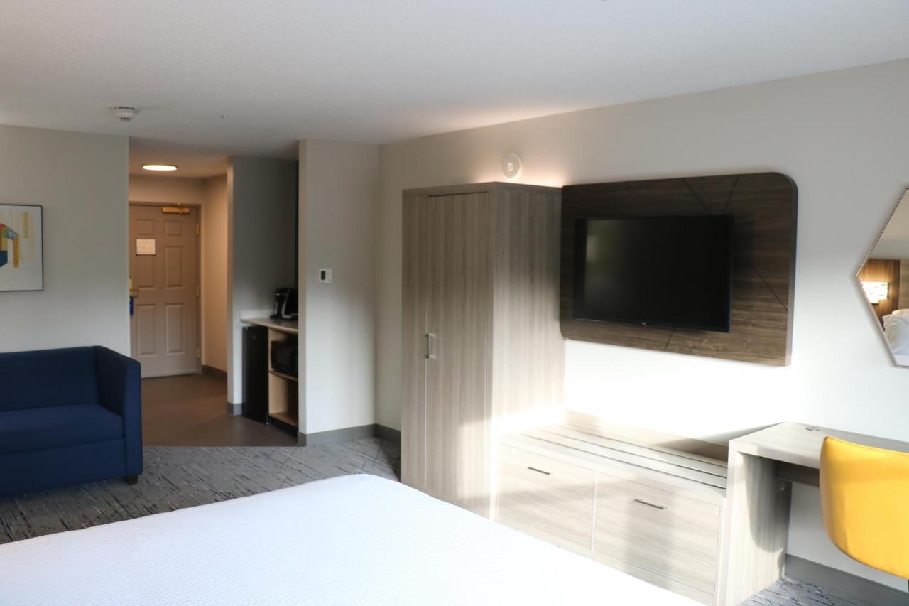 Holiday Inn Express & Suites Marquette By Ihg Eksteriør billede