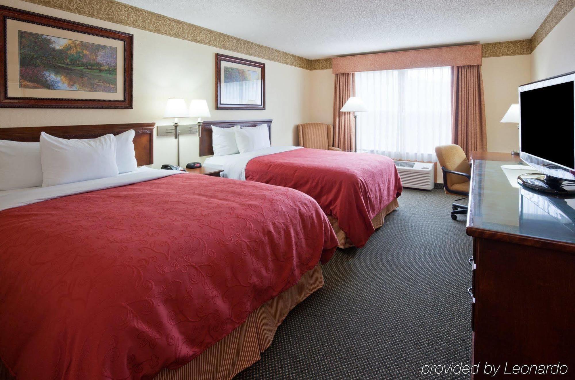 Holiday Inn Express & Suites Marquette By Ihg Eksteriør billede