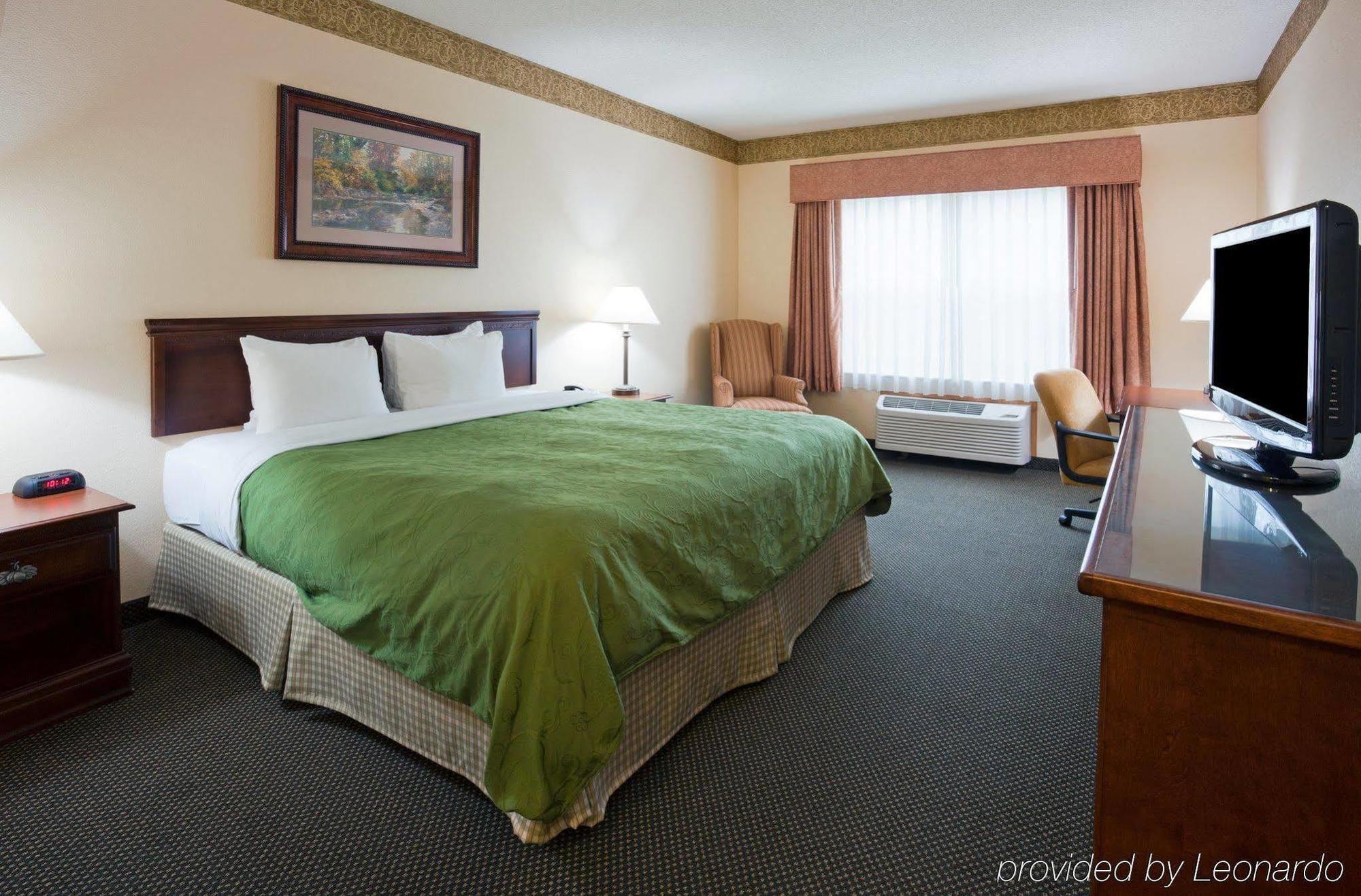Holiday Inn Express & Suites Marquette By Ihg Eksteriør billede