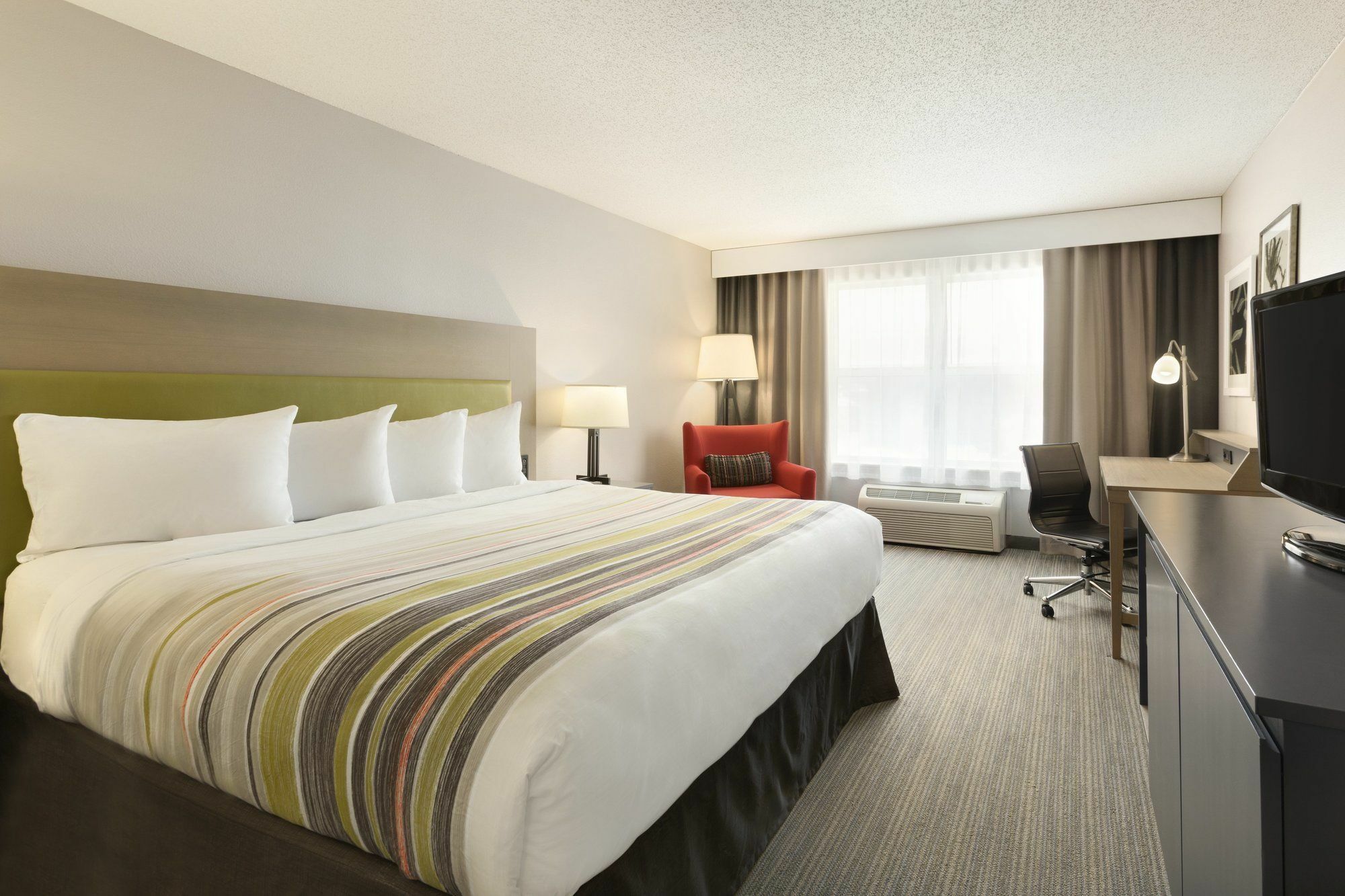 Holiday Inn Express & Suites Marquette By Ihg Eksteriør billede